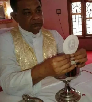 eucharistic miracle vilakkannoor