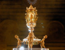 relikui yang berisi hosti mukjizat siena90